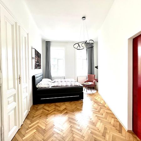 Iconic Suite_@O&R Виена Екстериор снимка